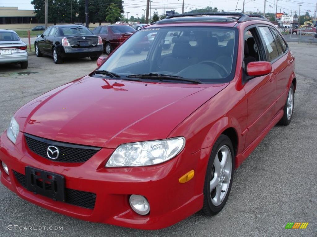2002 Protege 5 Wagon - Classic Red / Off Black photo #3