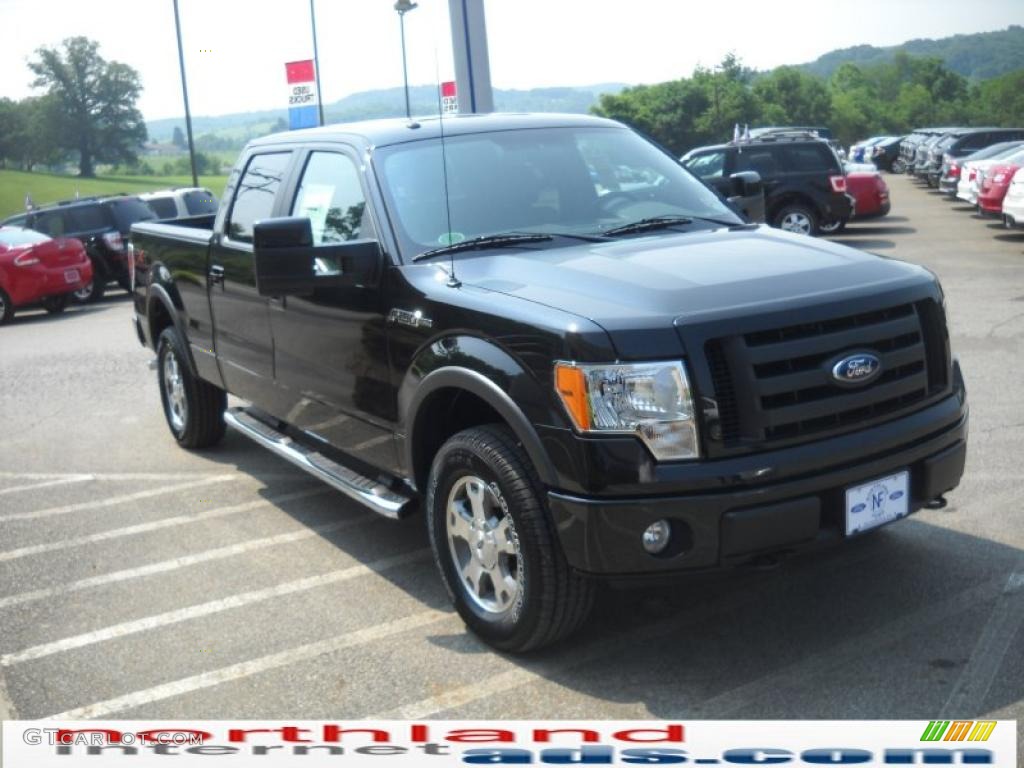 2010 F150 FX4 SuperCrew 4x4 - Tuxedo Black / Black photo #4