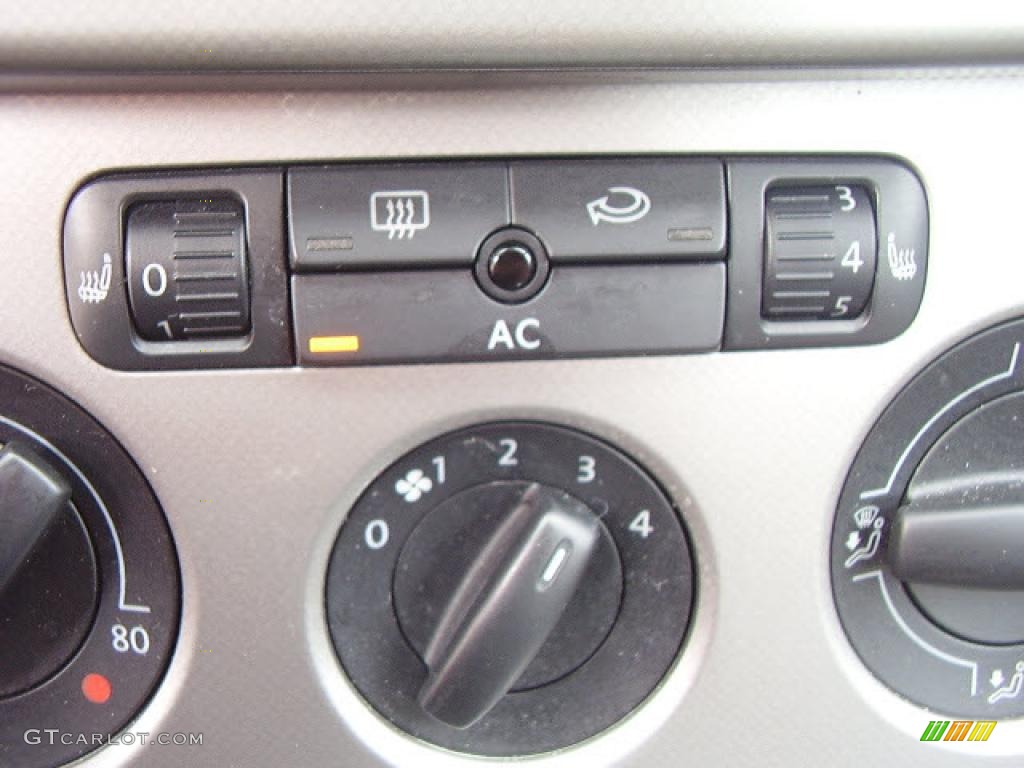 2006 Passat 2.0T Sedan - United Grey Metallic / Pure Beige photo #31