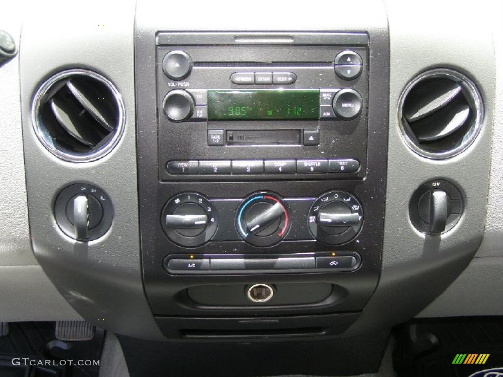 2005 F150 XLT SuperCab 4x4 - True Blue Metallic / Medium Flint Grey photo #19