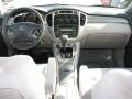 Millennium Silver Metallic - Highlander V6 4WD Photo No. 12