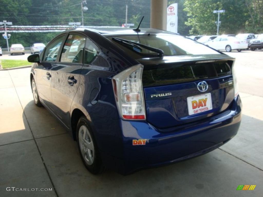 2010 Prius Hybrid III - Blue Ribbon Metallic / Dark Gray photo #4