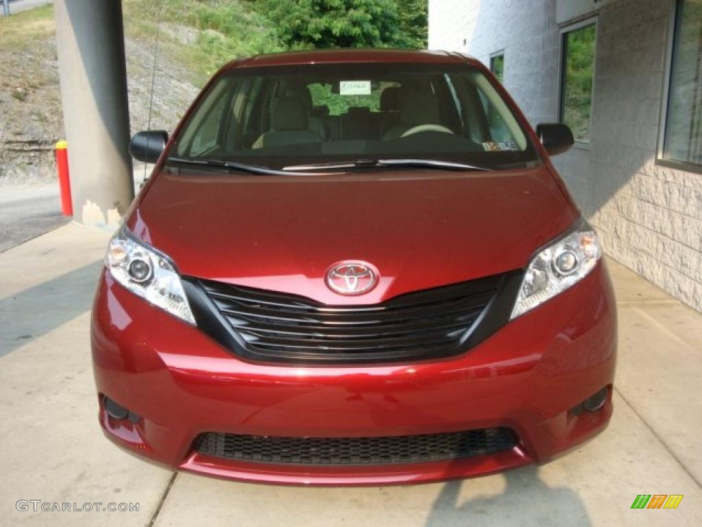 2011 Sienna  - Salsa Red Pearl / Bisque photo #6