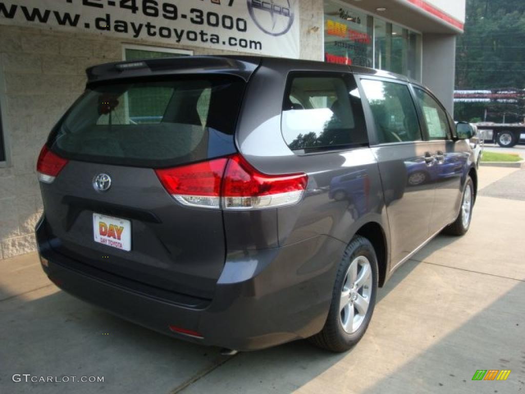 2011 Sienna  - Predawn Gray Mica / Light Gray photo #2