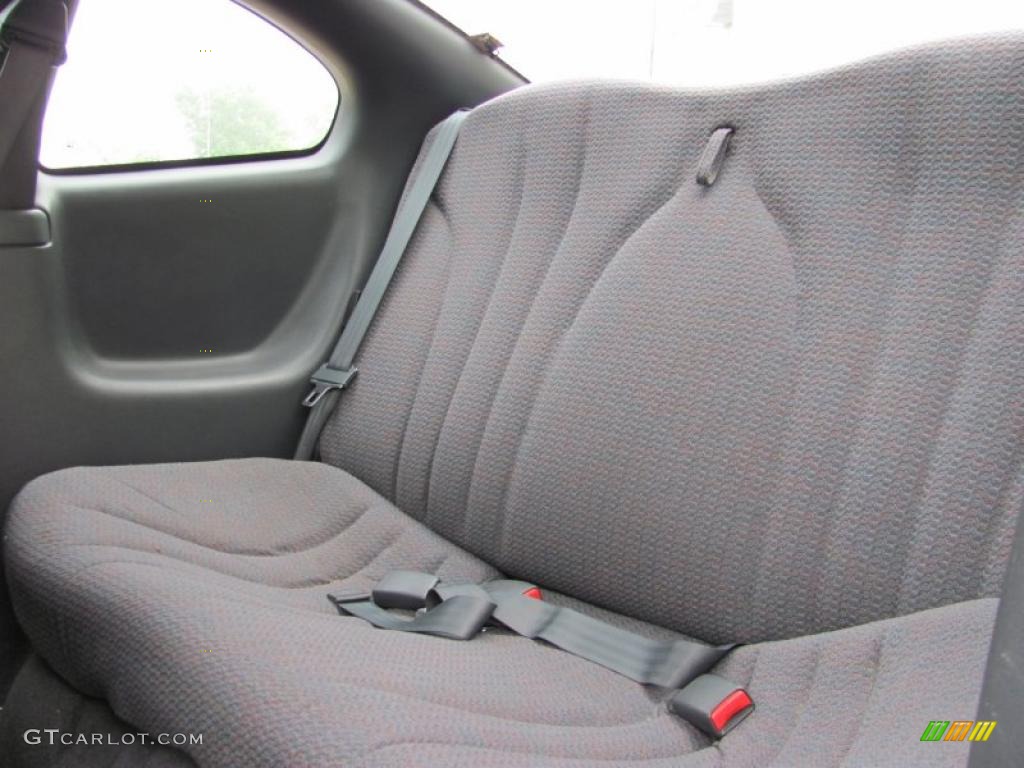 2002 Sunfire SE Coupe - Yellow / Graphite photo #8