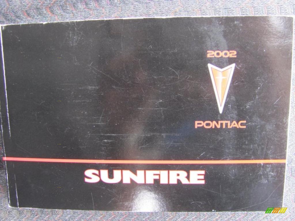 2002 Sunfire SE Coupe - Yellow / Graphite photo #10