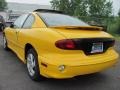 2002 Yellow Pontiac Sunfire SE Coupe  photo #12