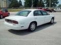 2000 Bright White Buick Park Avenue   photo #12