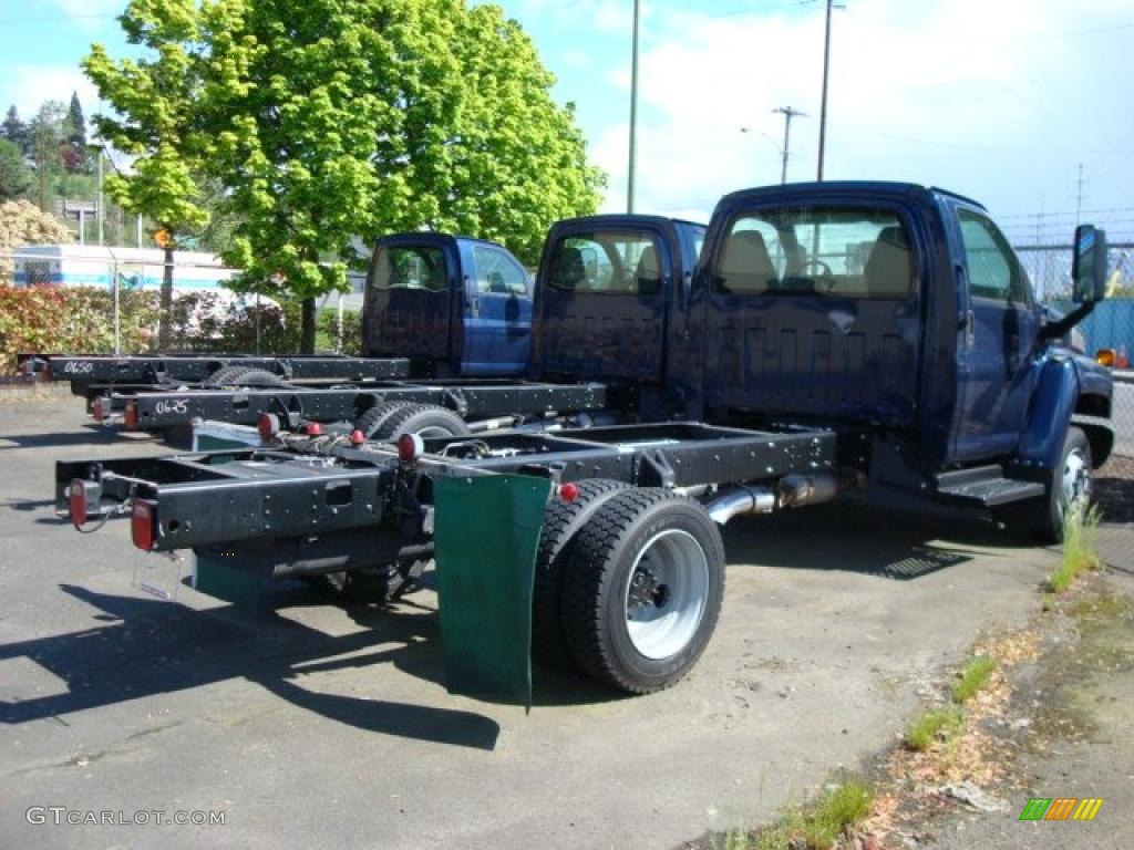 2009 C Series Topkick C5500 Regular Cab Chassis - Indigo Blue Metallic / Dark Pewter photo #2