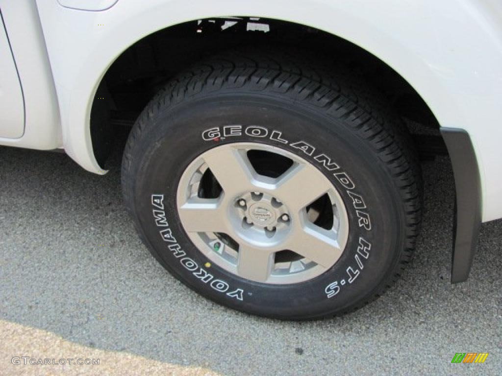 2008 Frontier SE Crew Cab 4x4 - Avalanche White / Beige photo #3