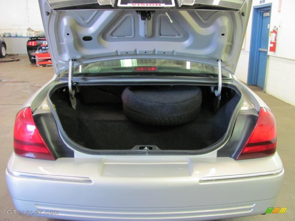 2006 Grand Marquis LS - Silver Birch Metallic / Charcoal Black photo #6