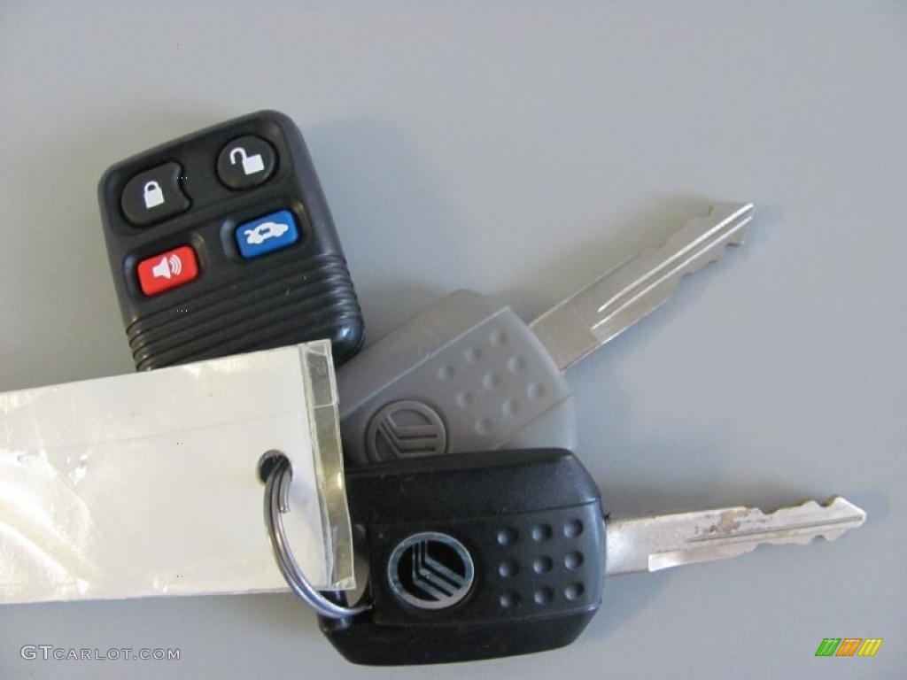 2006 Grand Marquis LS - Silver Birch Metallic / Charcoal Black photo #10