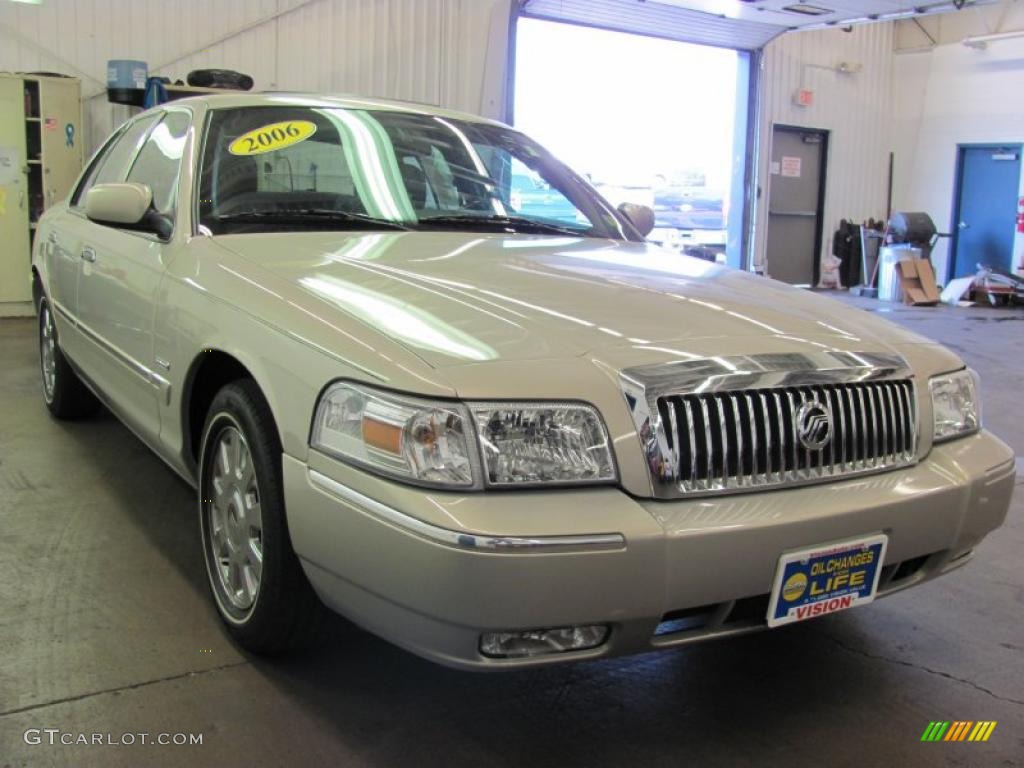 2006 Grand Marquis LS - Silver Birch Metallic / Charcoal Black photo #17
