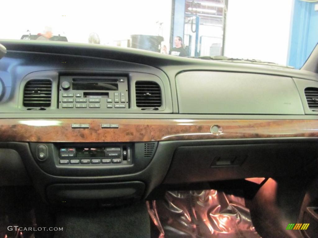 2006 Grand Marquis LS - Silver Birch Metallic / Charcoal Black photo #20