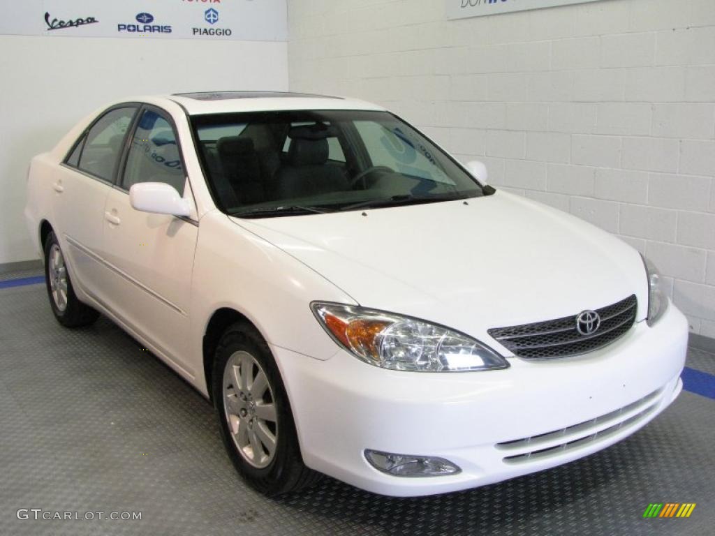 2004 Camry XLE V6 - Super White / Stone photo #1
