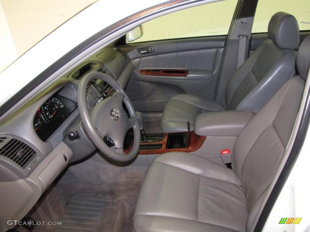 2004 Camry XLE V6 - Super White / Stone photo #8