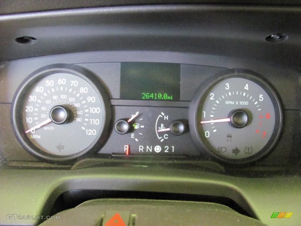 2006 Grand Marquis LS - Silver Birch Metallic / Charcoal Black photo #30