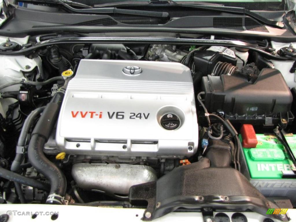 2004 Camry XLE V6 - Super White / Stone photo #21