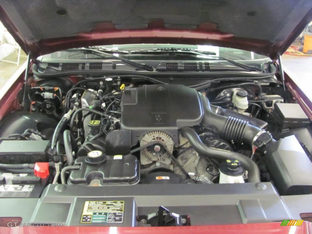 2004 Grand Marquis GS - Dark Toreador Red Metallic / Medium Parchment photo #11