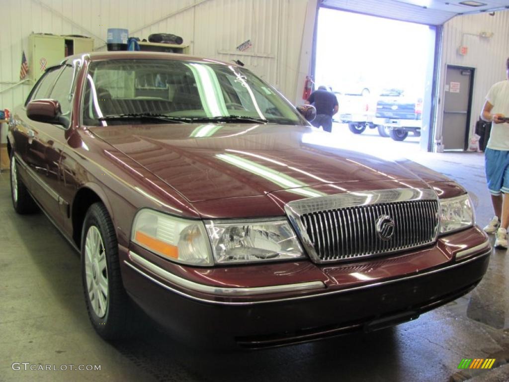 2004 Grand Marquis GS - Dark Toreador Red Metallic / Medium Parchment photo #15