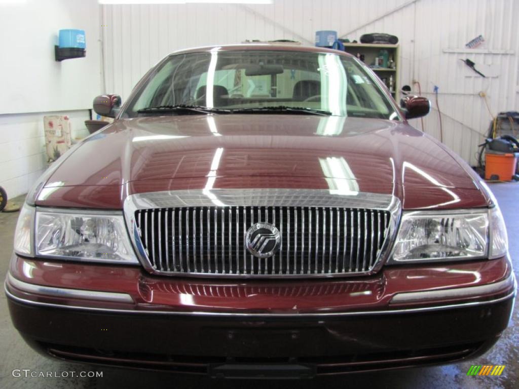 2004 Grand Marquis GS - Dark Toreador Red Metallic / Medium Parchment photo #16