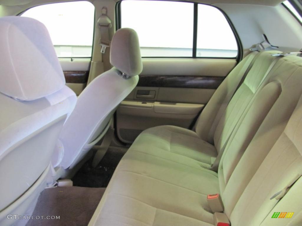 2004 Grand Marquis GS - Dark Toreador Red Metallic / Medium Parchment photo #19