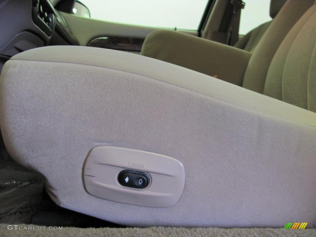 2004 Grand Marquis GS - Dark Toreador Red Metallic / Medium Parchment photo #21