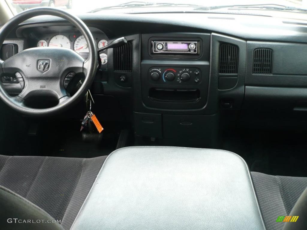 2003 Ram 2500 SLT Quad Cab 4x4 - Atlantic Blue Pearl / Dark Slate Gray photo #18