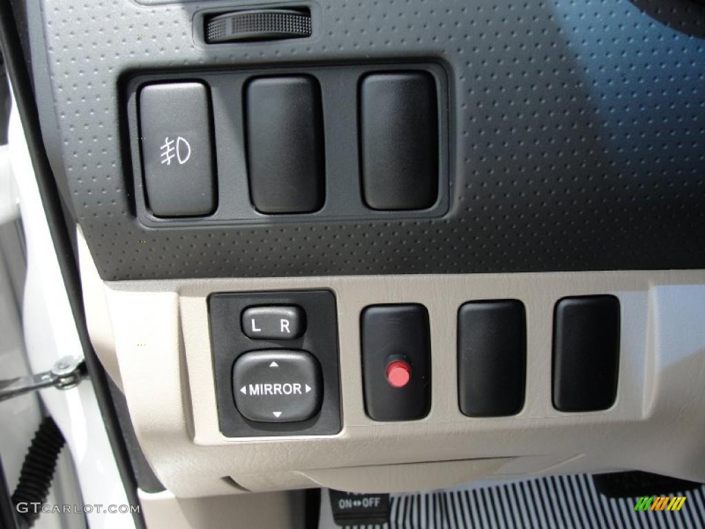2008 HHR LT - Imperial Blue Metallic / Cashmere Beige photo #84