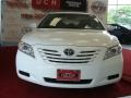 Super White - Camry LE Photo No. 4