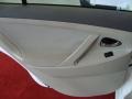 Super White - Camry LE Photo No. 23