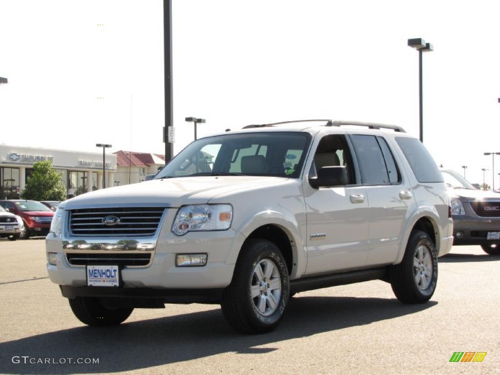 2008 Explorer XLT 4x4 - White Suede / Black/Stone photo #13