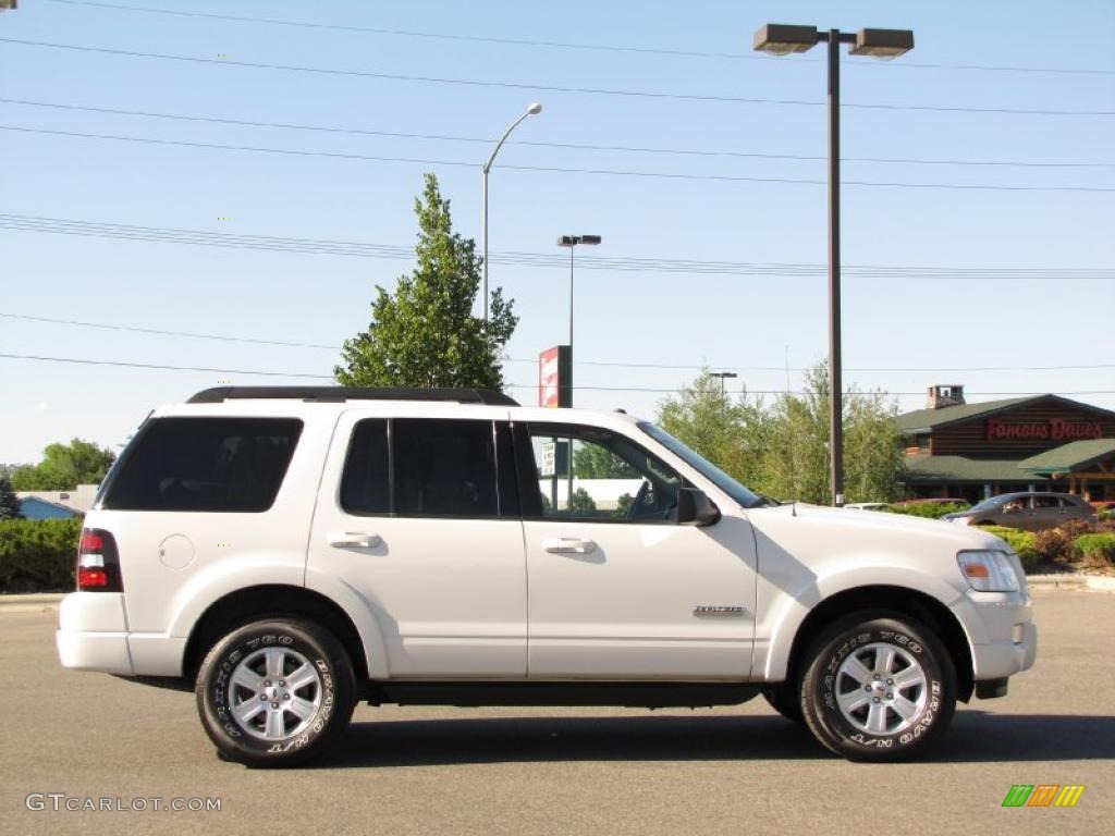 2008 Explorer XLT 4x4 - White Suede / Black/Stone photo #14