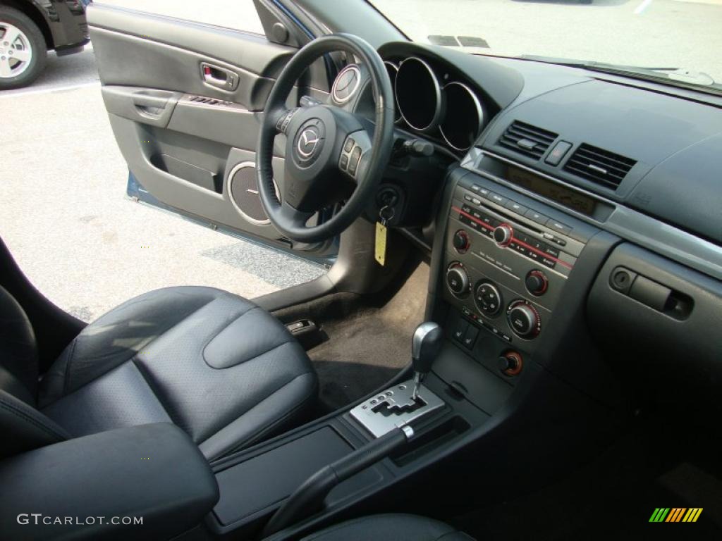 2007 Mazda MAZDA3 s Grand Touring Sedan Black Dashboard Photo #32785911