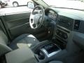 Black - Grand Cherokee Laredo 4x4 Photo No. 19