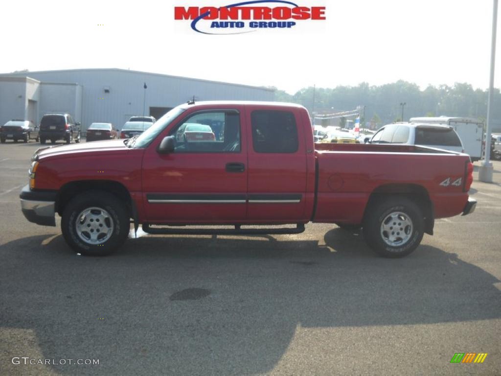 2004 Silverado 1500 LS Extended Cab 4x4 - Victory Red / Dark Charcoal photo #7