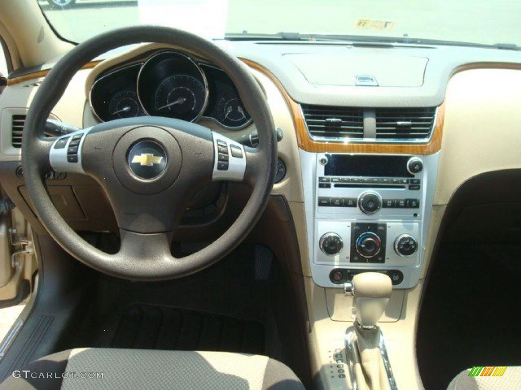 2008 Malibu LT Sedan - Sandstone Metallic / Cocoa/Cashmere Beige photo #11