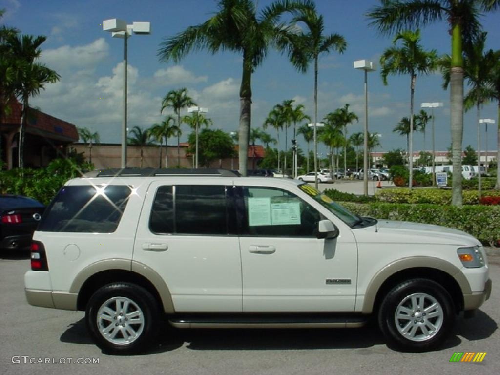 2008 Explorer Eddie Bauer - White Suede / Camel photo #5