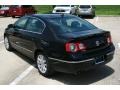 Deep Black - Passat Komfort Sedan Photo No. 2