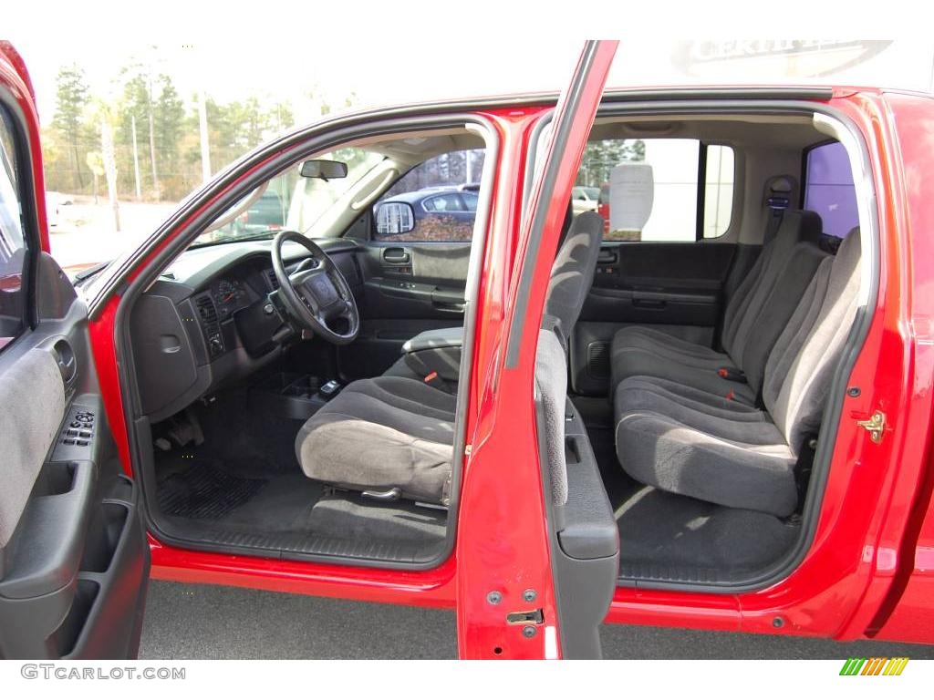 2004 Dakota SLT Quad Cab - Flame Red / Dark Slate Gray photo #10