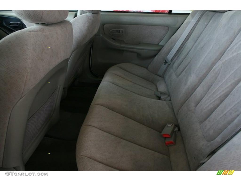 2004 Elantra GLS Sedan - Nordic White / Gray photo #8
