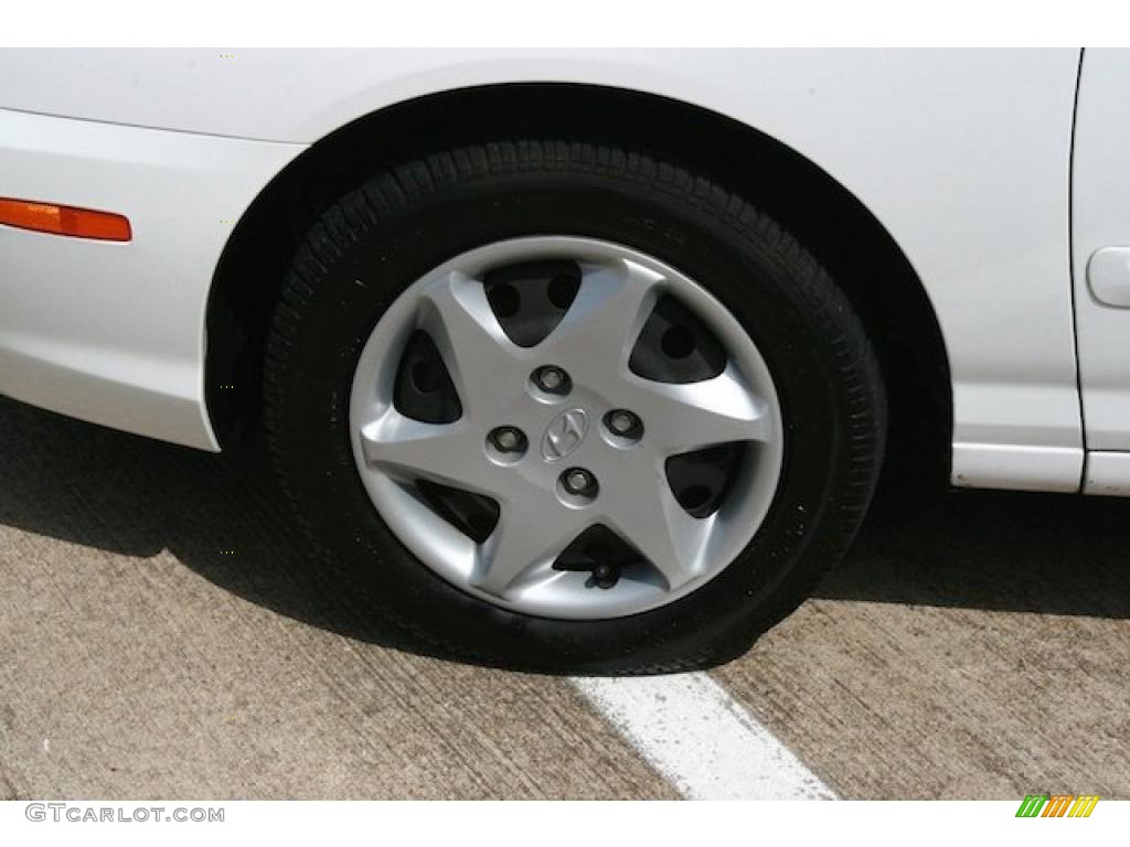 2004 Elantra GLS Sedan - Nordic White / Gray photo #9