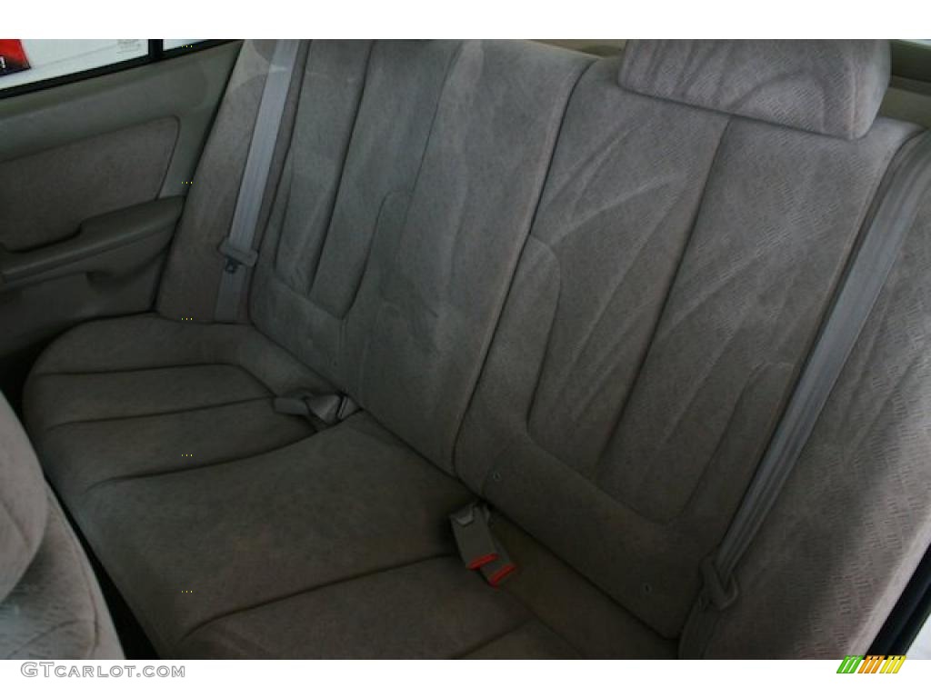 2004 Elantra GLS Sedan - Nordic White / Gray photo #24