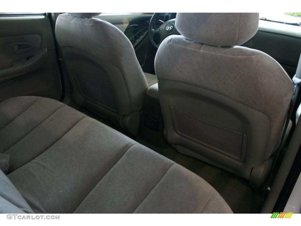 2004 Elantra GLS Sedan - Nordic White / Gray photo #27