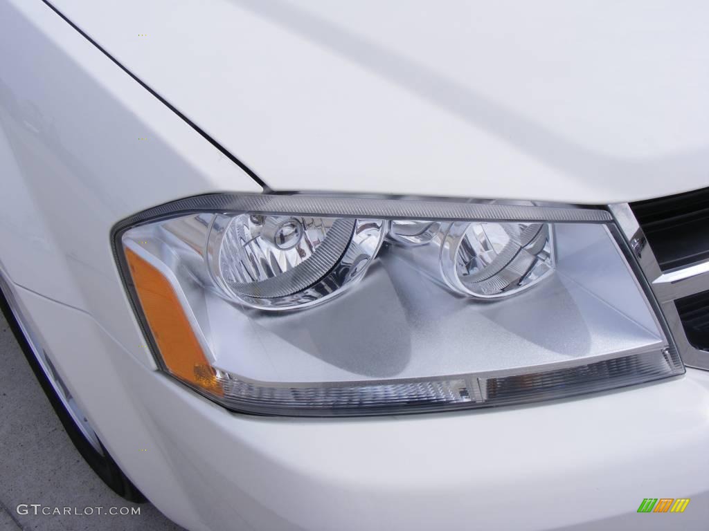 2008 Avenger SXT - Stone White / Dark Khaki/Light Graystone photo #13