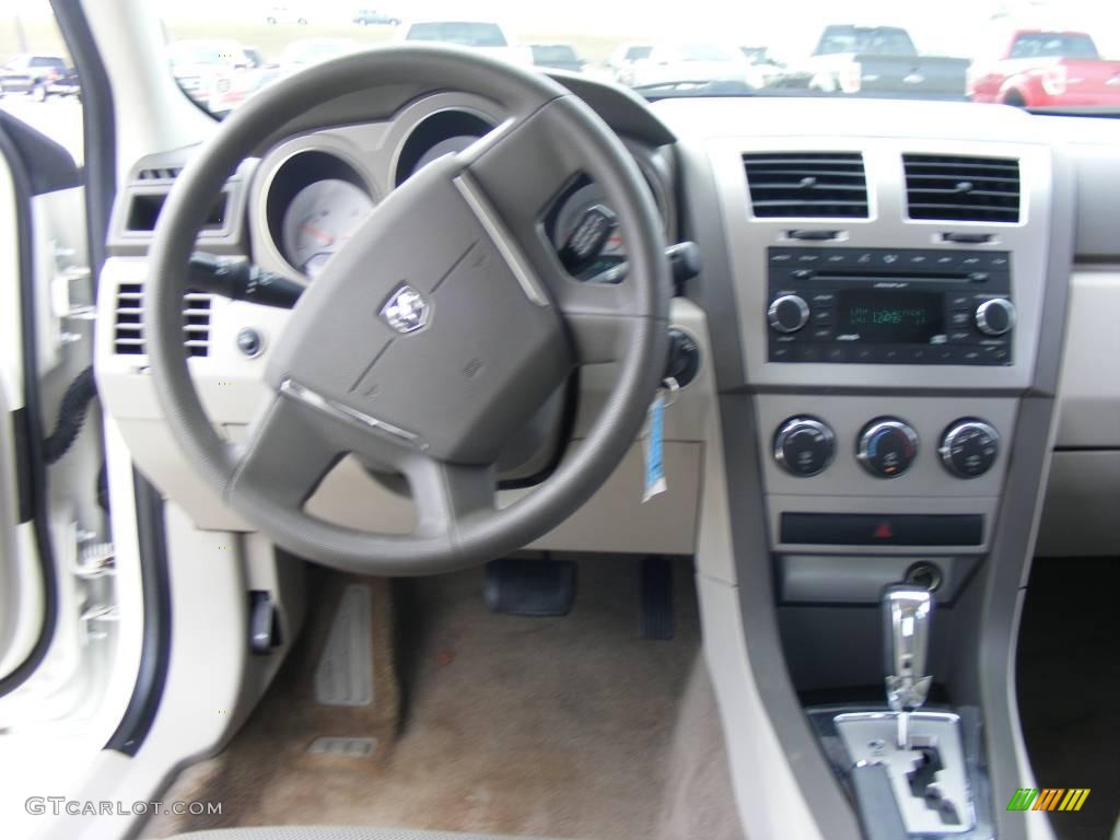 2008 Avenger SXT - Stone White / Dark Khaki/Light Graystone photo #26