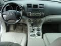 Classic Silver Metallic - Highlander 4WD Photo No. 9