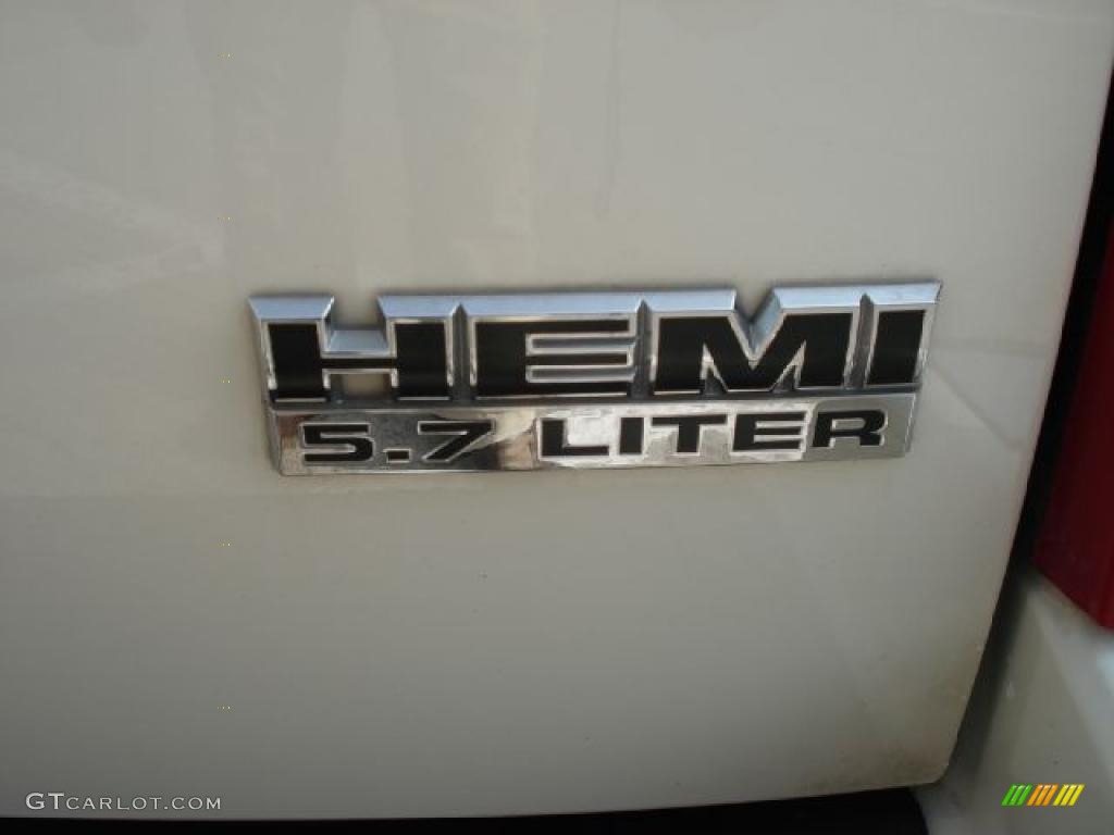 2007 Aspen Limited HEMI 4WD - Cool Vanilla White / Dark Khaki/Light Graystone photo #33