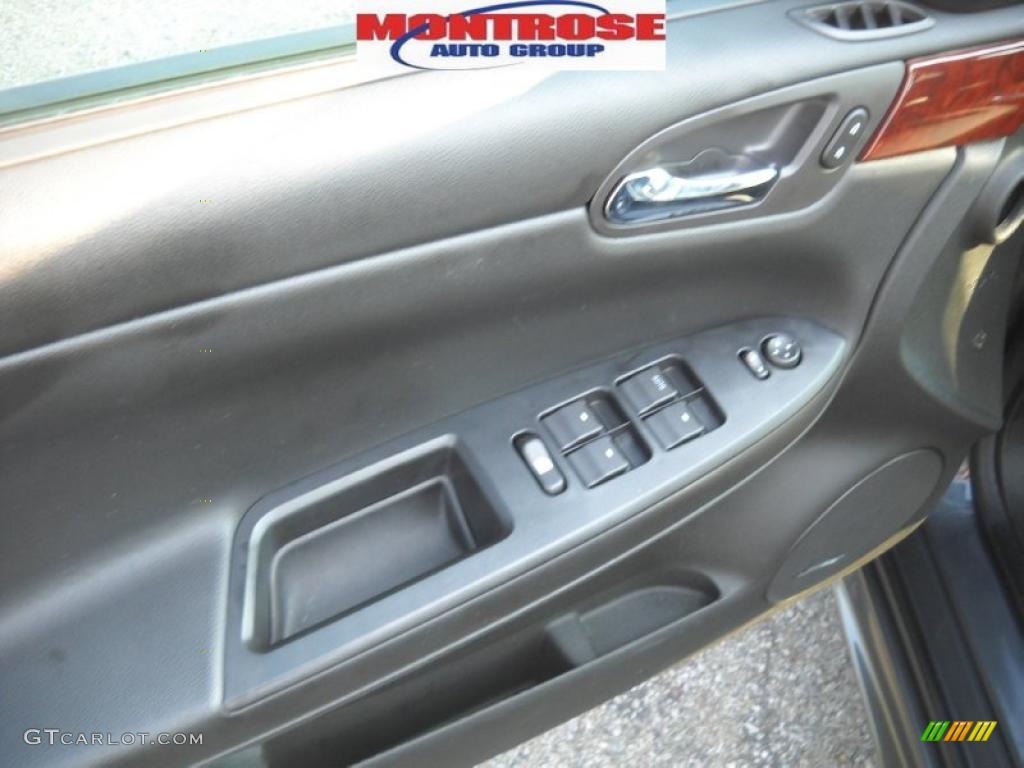 2010 Impala LT - Cyber Gray Metallic / Ebony photo #25
