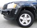 2007 Black Jeep Grand Cherokee Laredo 4x4  photo #2